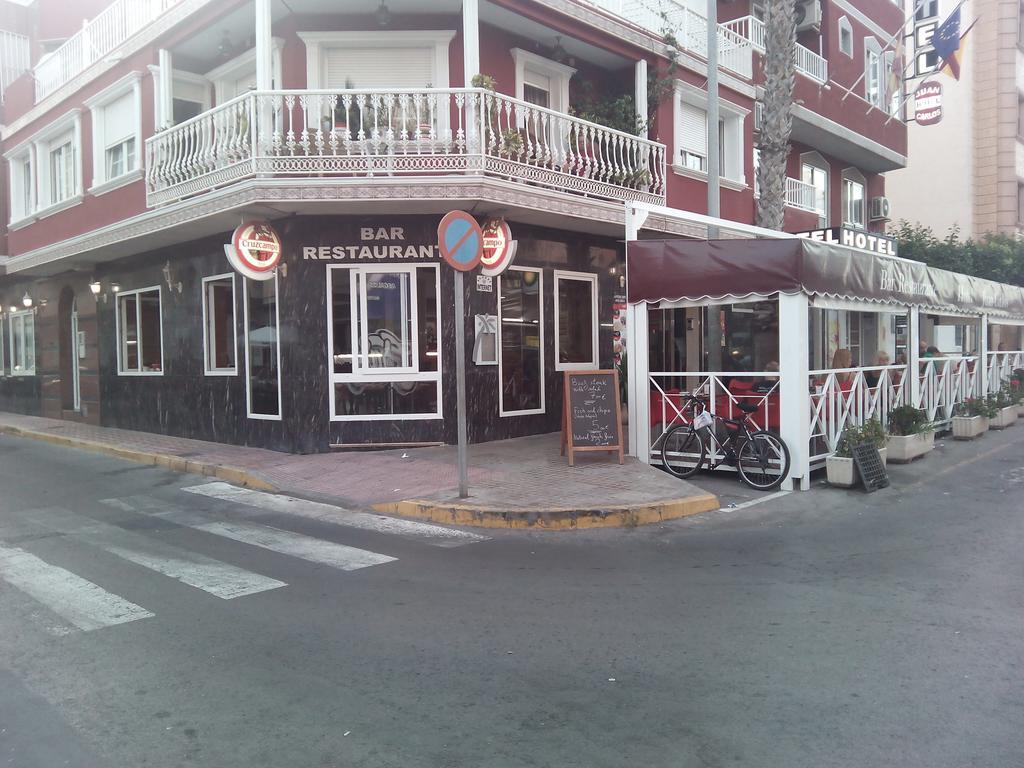 Hotel Juan Carlos Torrevieja Exterior photo