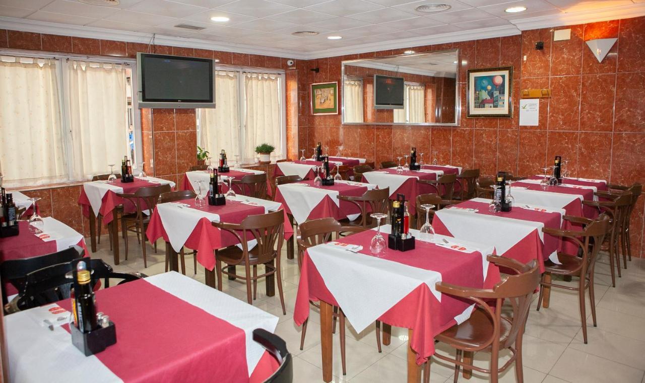 Hotel Juan Carlos Torrevieja Exterior photo