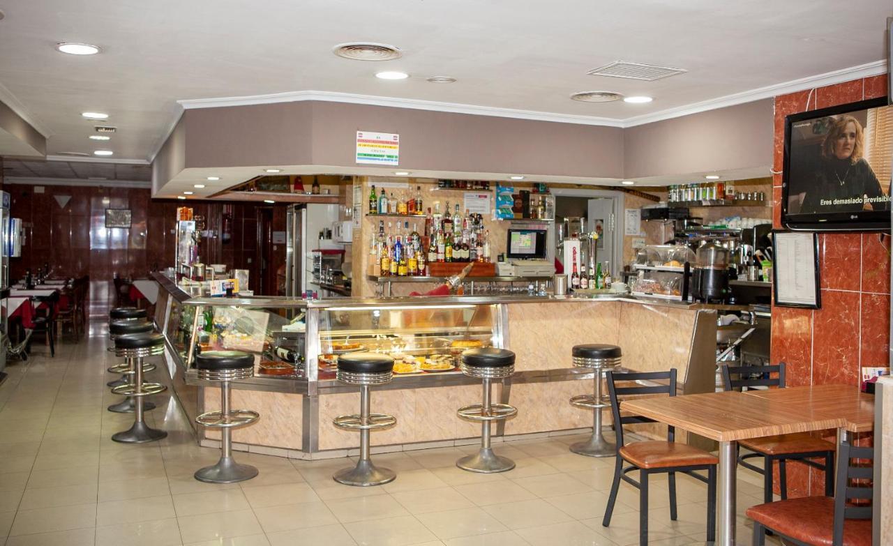 Hotel Juan Carlos Torrevieja Exterior photo